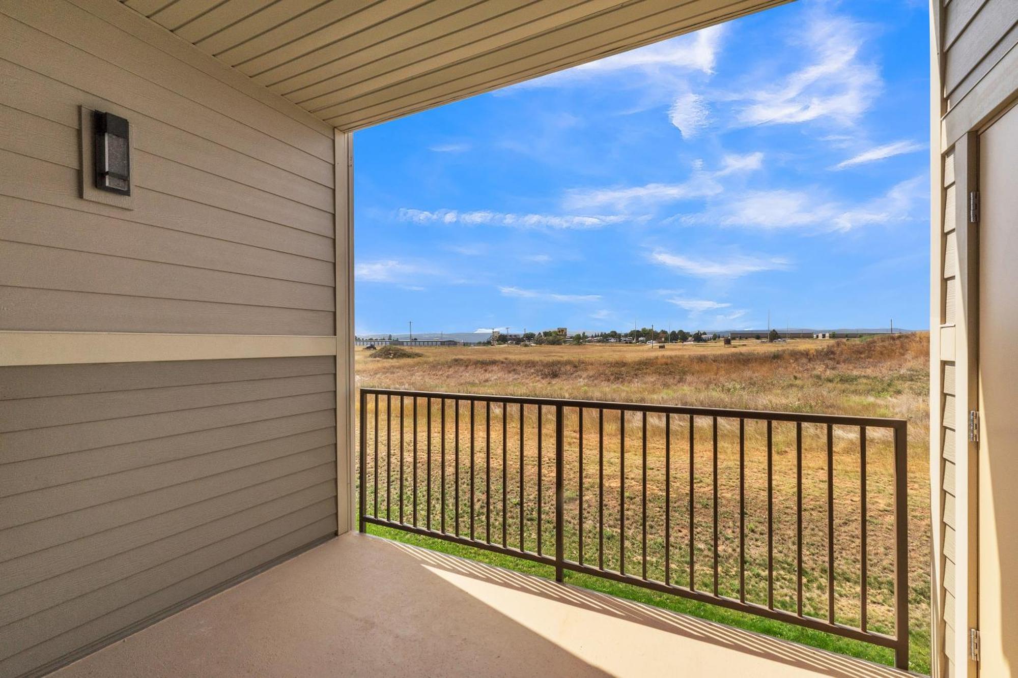 Luxurious 1 Bed 1 Bath Apartment At The Meadows-Pet Friendly Rapid City Exterior photo